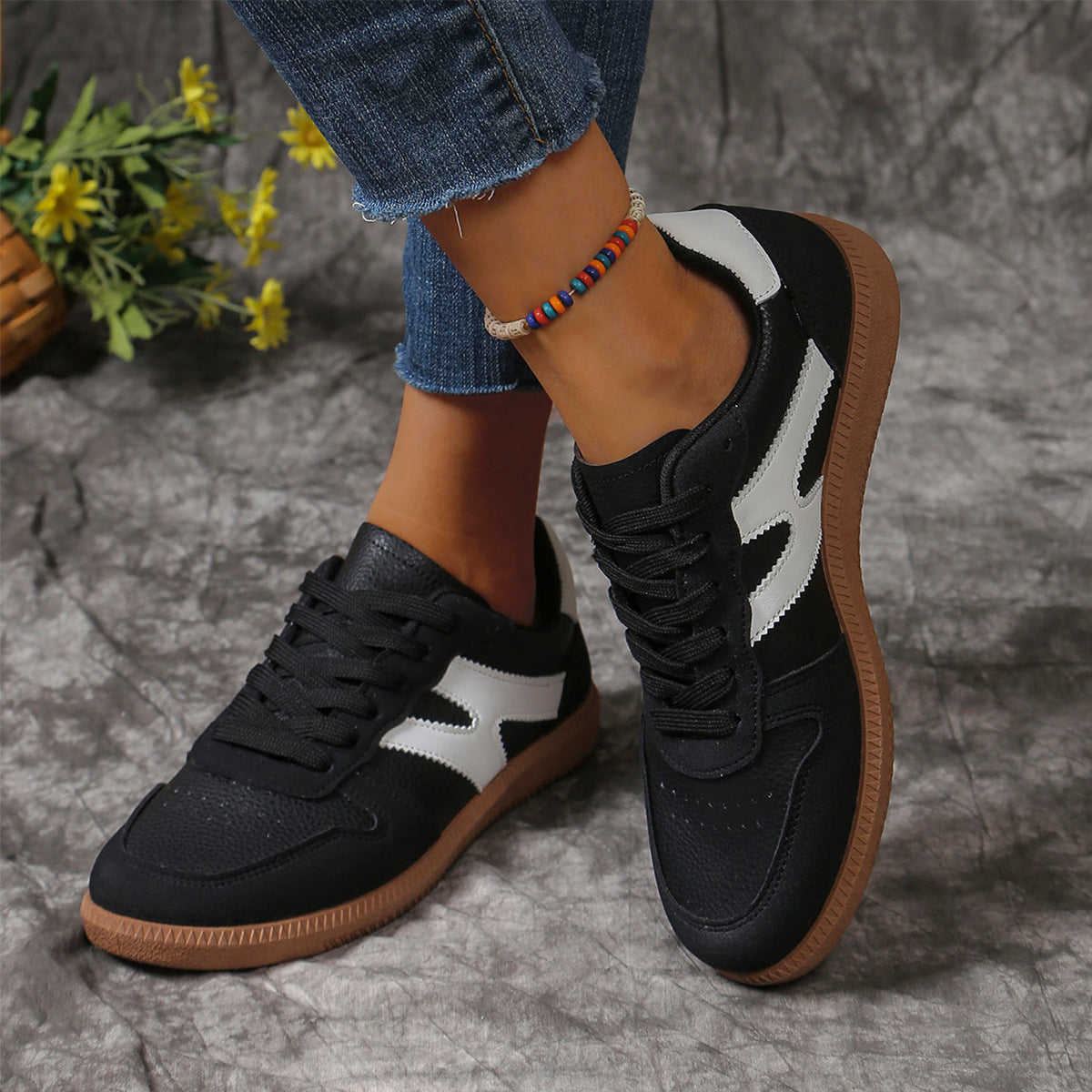 Dalina - Zapatillas de verano con diseño deportivo y suela clásica