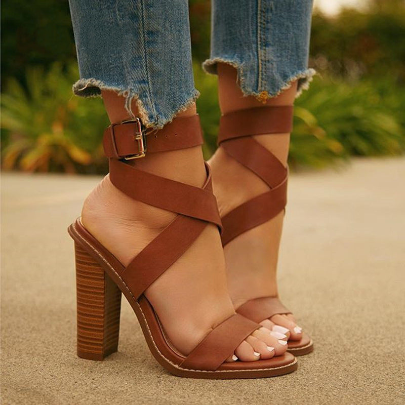 Aurea - Sandalias de tacón con tiras cruzadas