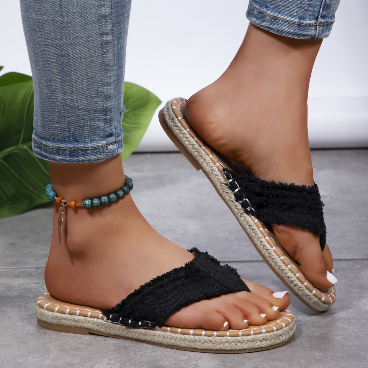 Bella - Sandalias con tiras deshilachadas