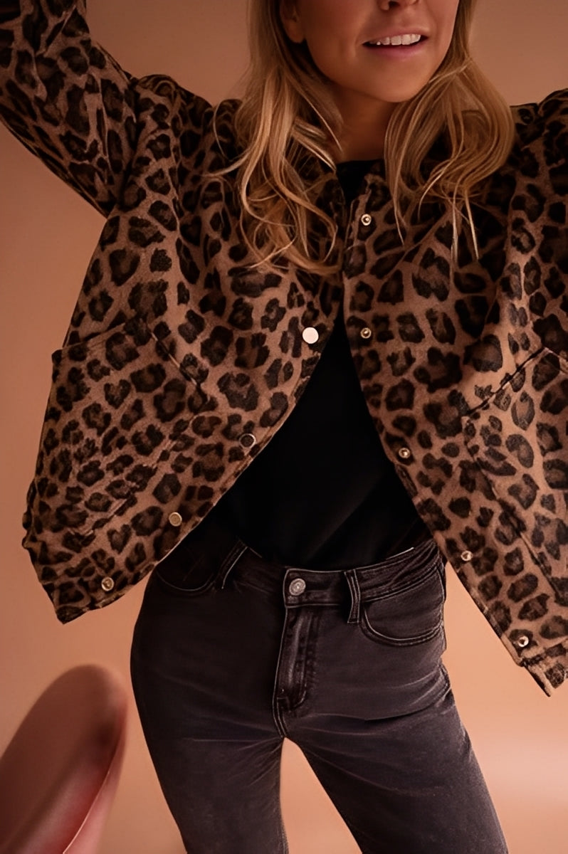 Clara - Chaqueta con estampado animal print para mujer
