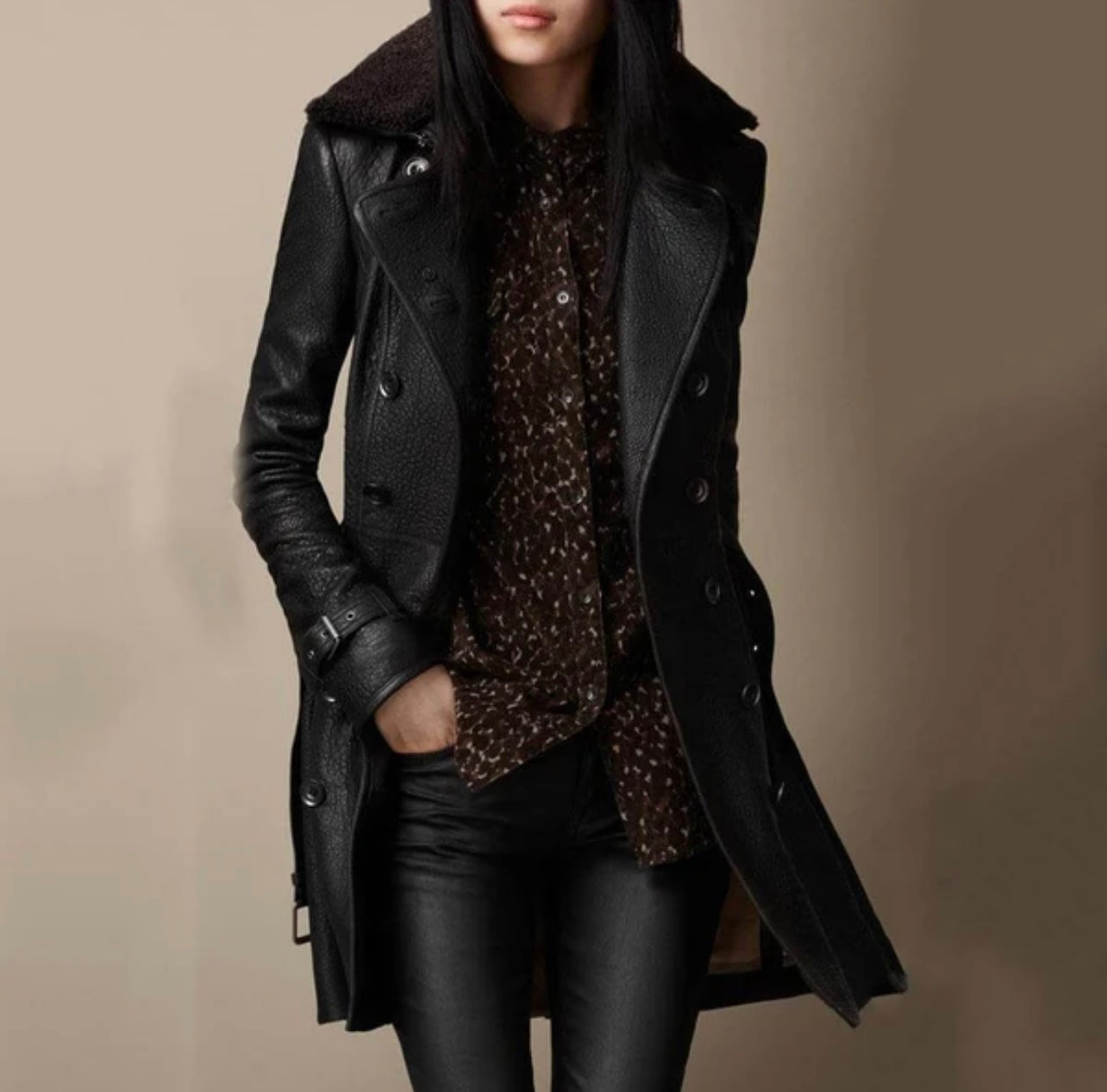 Clara – Abrigo Largo de Estilo Motero para Mujer