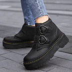Avina | Botines de PU para mujer con hebillas en forma de corazón