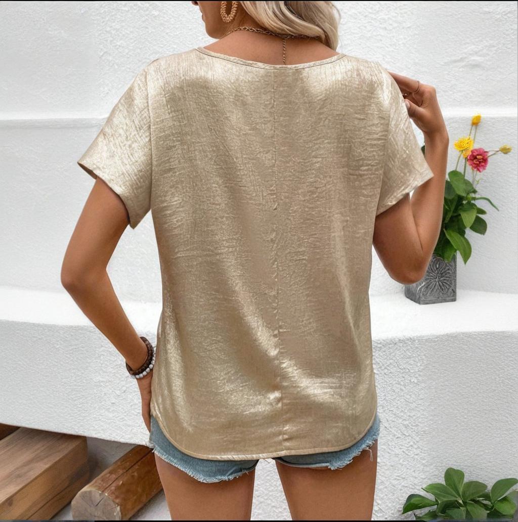 Estela - Blusa satinada con cuello drapeado