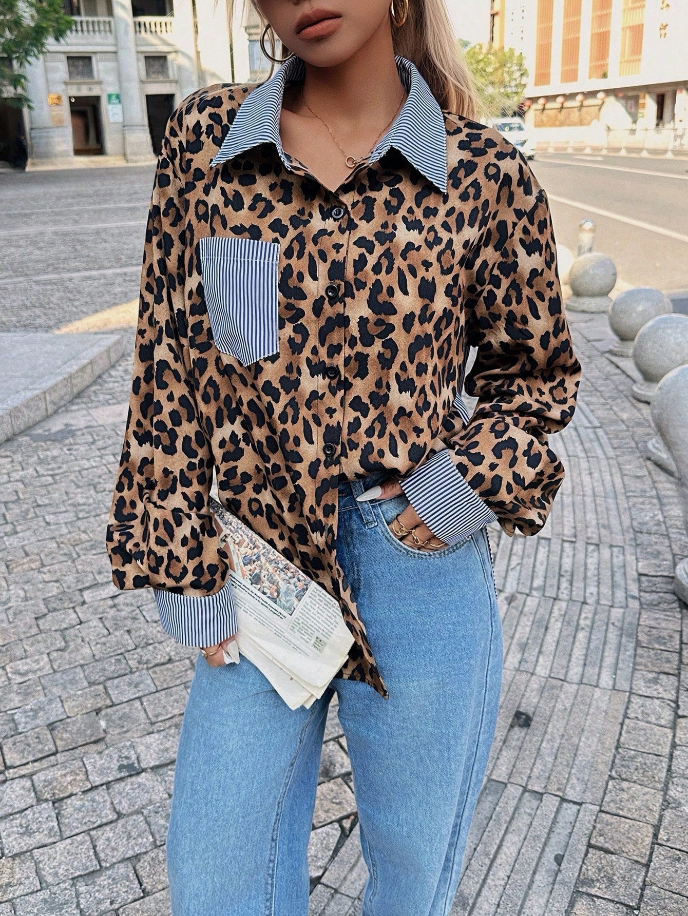 Isabella - Camisa de mujer a rayas con detalles animal print