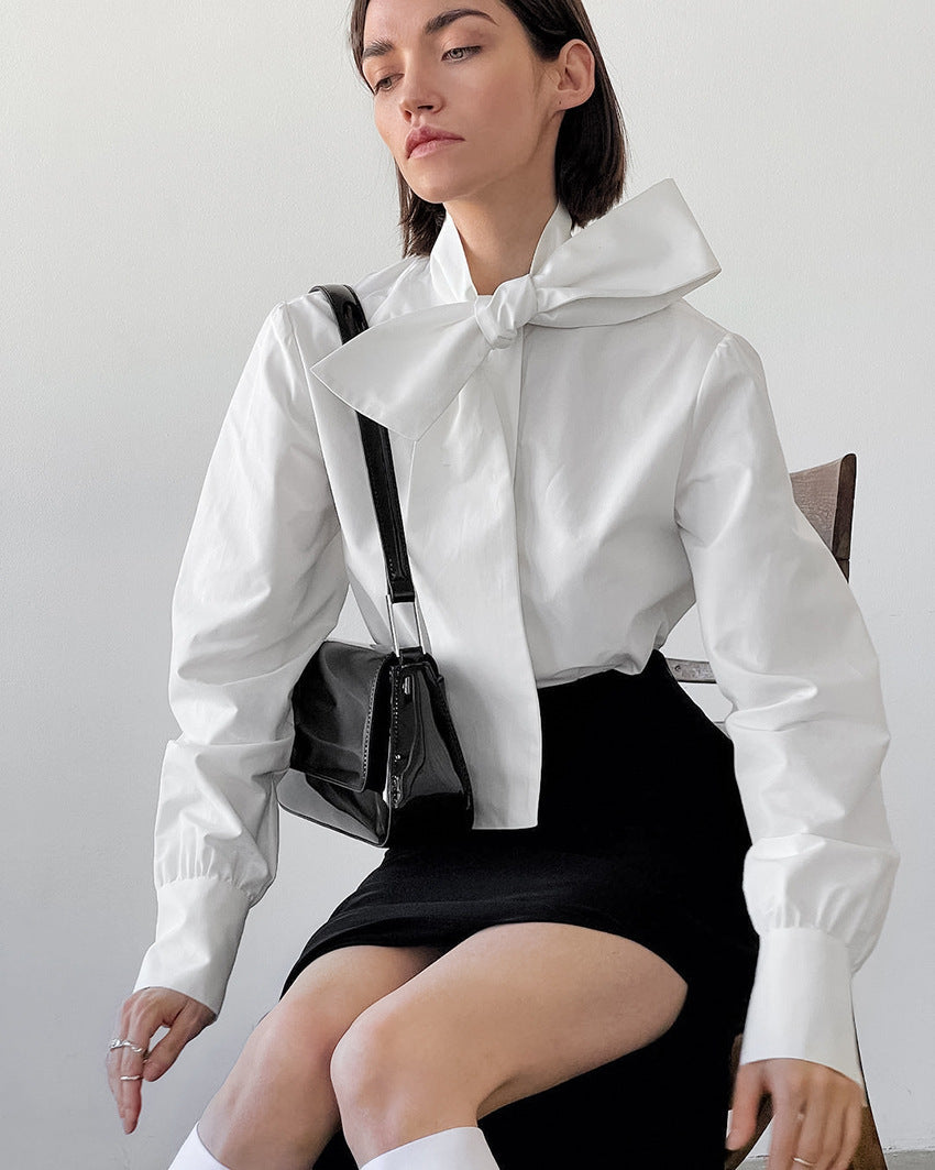 Clara - Blusa blanca con lazo
