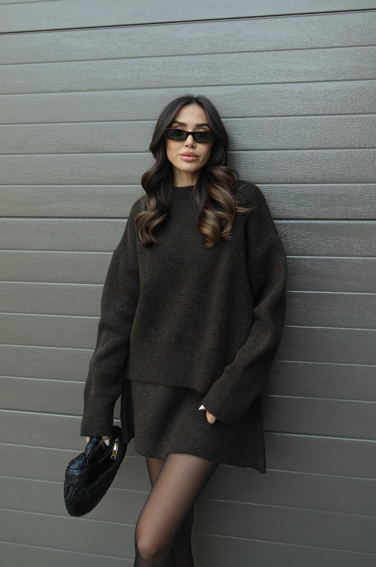 Isabella – Conjunto de Punto con Jersey y Falda para Mujer
